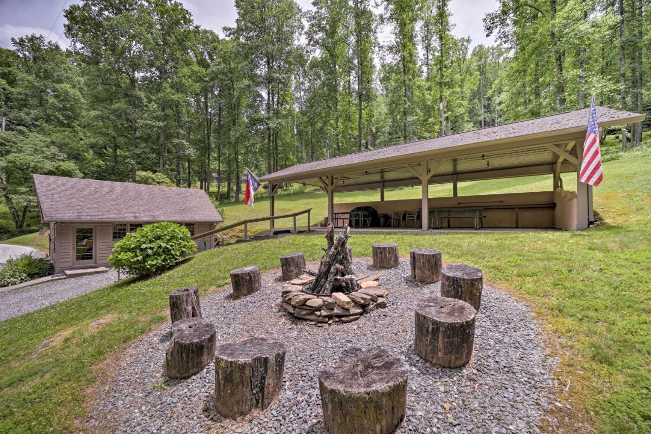Bryson City Home With Private Fire Pit And Creek! Eksteriør billede