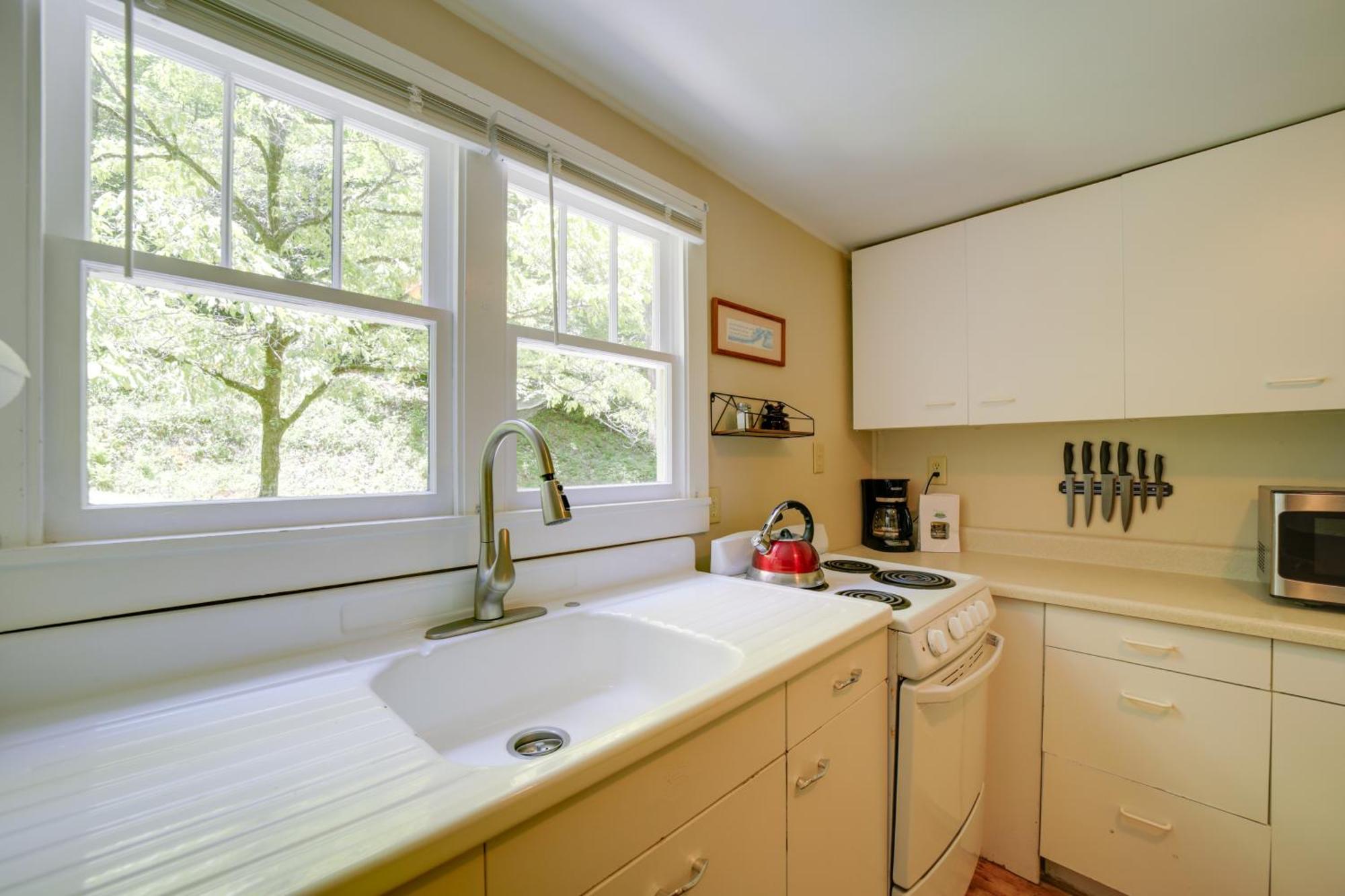 Bryson City Home With Private Fire Pit And Creek! Eksteriør billede